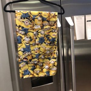 Minion scarf